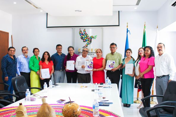 CDHEG COORDINA AGENDA CON ACADÉMICOS DE PERÚ