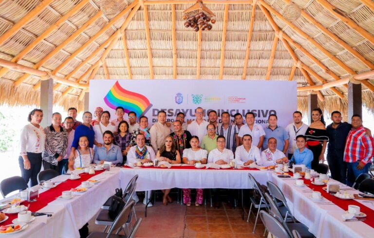 PRESIDENTA DE CDHEG ASISTE A ENCUENTRO CON LA DIVERSIDAD SEXUAL
