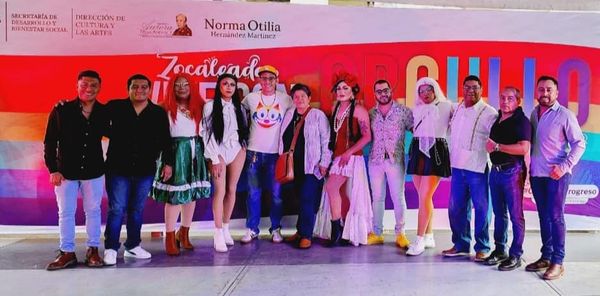 El Secretario Particular en la CDHEG,, Pedro Arrieta Benítez, representó a la Presidenta Cecilia Narciso Gaytán, en la Zocaleada «Vive con Orgullo»