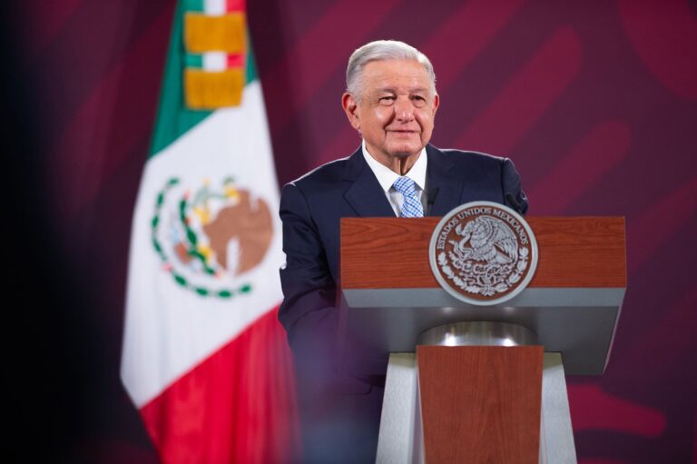 Confirma López Obrador construcción de hospital del ISSSTE en Centro Internacional de Acapulco