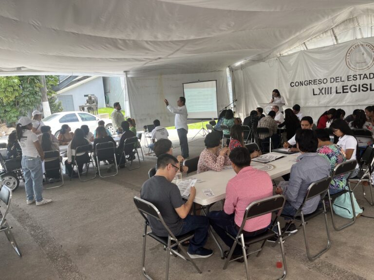 DESARROLLA EL CONGRESO CON UNIVERSITARIOS LA PRIMERA MESA A PETICIÓN DE PARTE DE LA CONSULTA A PERSONAS CON DISCAPACIDAD