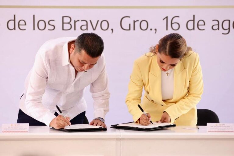 Reafirma Evelyn Salgado compromiso contra la corrupción en obra pública de Guerrero