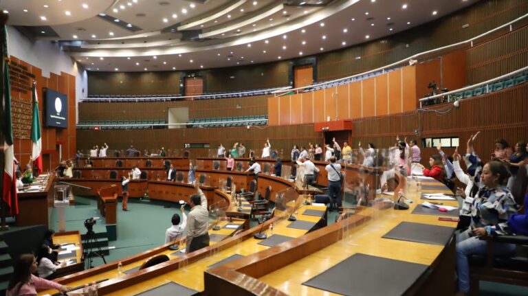 CONVOCA EL CONGRESO A PRESENTAR PROPUESTAS DE RECIPIENDARIO DE LA PRESEA SENTIMIENTOS DE LA NACIÓN