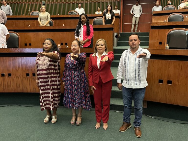 ELIGE EL CONGRESO A LA MESA DIRECTIVA PARA EL TERCER AÑO DE EJERCICIO DE LA LXIII LEGISLATURA