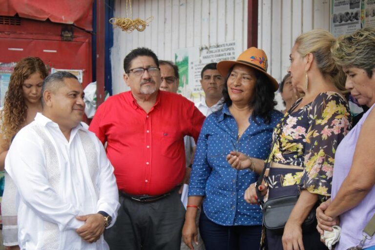 Encabeza Abelina López Rodríguez recorrido por la colonia Emiliano Zapata