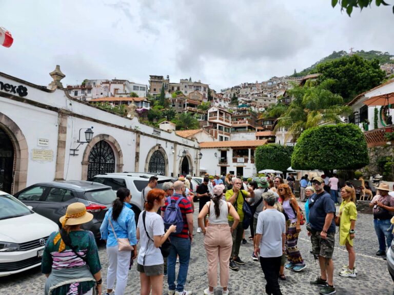 Cifras históricas en llegada de turistas internacionales y nacionales Taxco se consolida como favorito de los viajeros este verano 2023