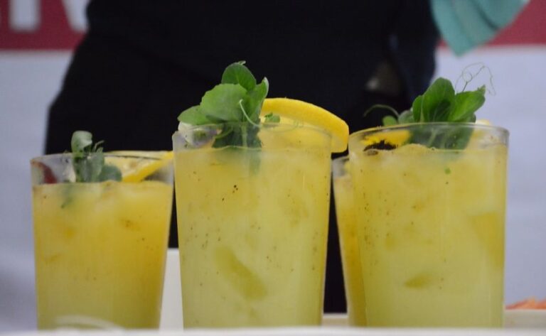 Convocan al concurso para preparar el cóctel que se presentará en la edición del Festival del Mezcal Guerrerense