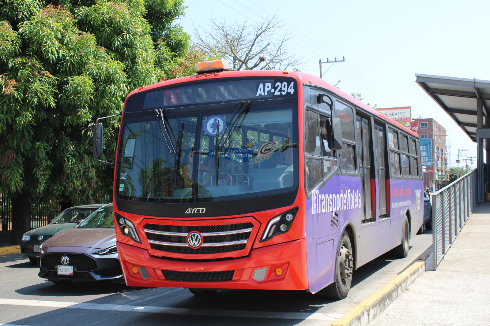 Acabús cumple un año brindando seguridad con el Transporte Violeta ...