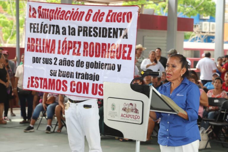 Preside Abelina López Rodríguez Sesión de Cabildo Abierto en la colonia Zapata