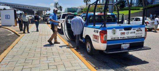 Apoya Gobierno de Abelina López Rodríguez a turista que extravío su documentación