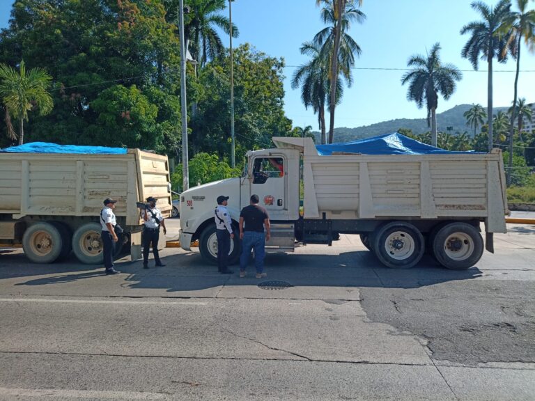 Realiza Gobierno de Abelina López Rodríguez operativo de transporte