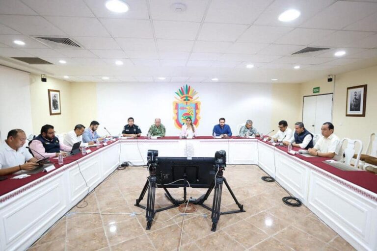 Insta Evelyn Salgado desde la Mesa de Coordinación intensificar operativos y reforzar la seguridad en Guerrero