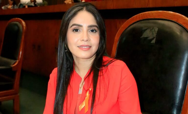 ES FUNDAMENTAL EL CONSENSO ENTRE LA POBLACIÓN PARA QUE EL CONGRESO APRUEBE LOS AYUNTAMIENTOS INSTITUYENTES DE LAS VIGAS Y SAN NICOLÁS: YOLOCZIN DOMÍNGUEZ