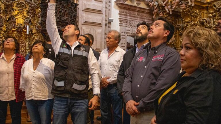 Supervisa Mario Figueroa avances en obra de rehabilitación de Santa Prisca, junto a la Subsecretaria de la SEDATU