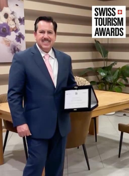 Recibe Mario Figueroa el premio en la ciudad de Lugano, Suiza