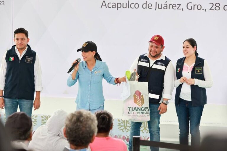 Llama Evelyn Salgado a trabajar unidos para sacar adelante a Acapulco