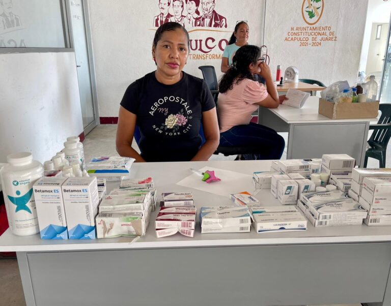 Realiza Gobierno de Abelina López Rodríguez jornadas de desparasitación en el antiguo Ayuntamiento