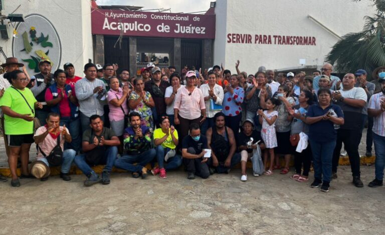 Llama Abelina López Rodríguez a sumar esfuerzos para sacar adelante al municipio