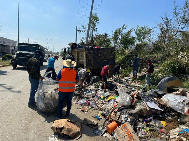 Continúa Gobierno de Abelina López Rodríguez con brigadas de limpieza y atención ciudadana en toda la ciudad