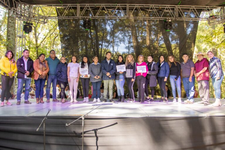 Celebran miles de taxqueños el tradicional “Día del Jumil”, en el Cerro del Huixteco