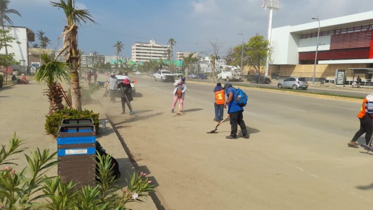 Realizará Gobierno de Abelina López Rodríguez trabajos de recuperación de sistema de riego en jardineras