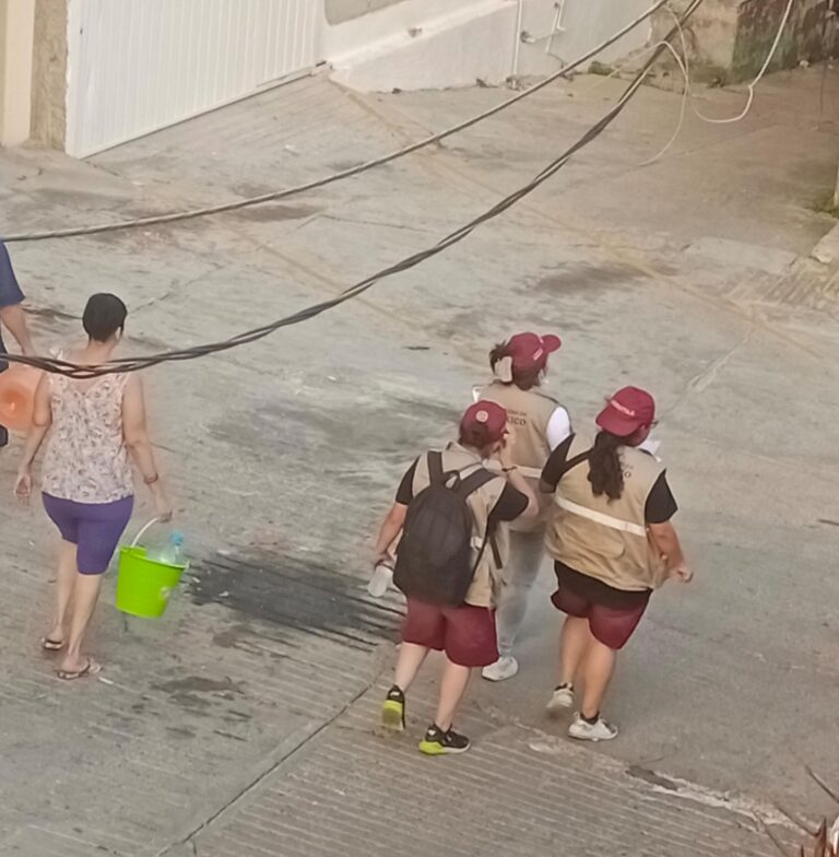 Informa Andrés Manuel López Obrador que van más de 250 mil familias censadas