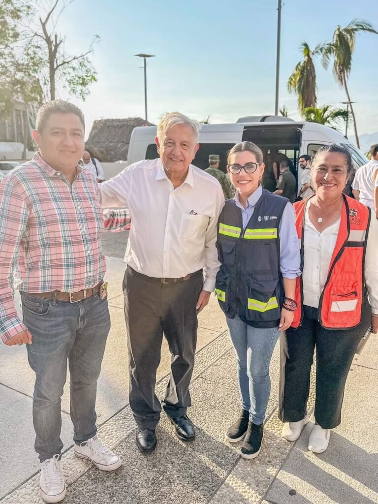 Abelina López Rodríguez y Andrés Manuel López Obrador suman esfuerzos para la reconstrucción de Acapulco