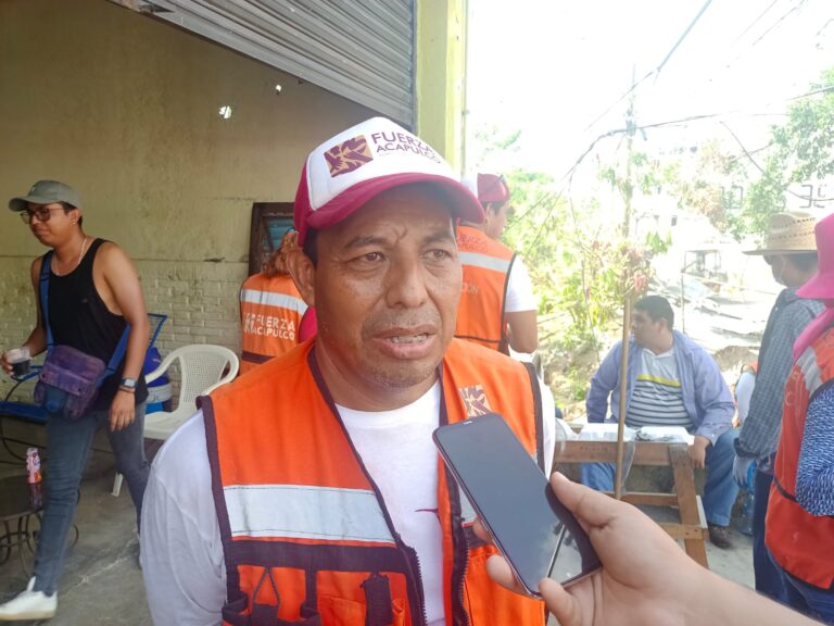 Implementa Gobierno de Abelina López Rodríguez labores de barrido fino y grueso en la carretera Nacional México-Acapulco