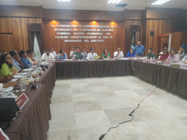 Gestiona Abelina López Rodríguez millonarias inversiones para agua potable y alumbrado público