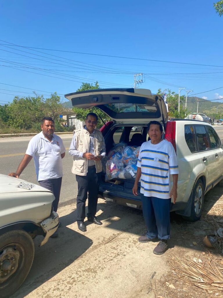 Se entregaron despensas al Colectivo de Desplazados y Victimas de la Violencia de los Bienes Comunales de Cacahuatepec A.C