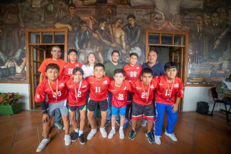 Niños taxqueños representan a Guerrero en torneo nacional “touchito bandera” de la NFL