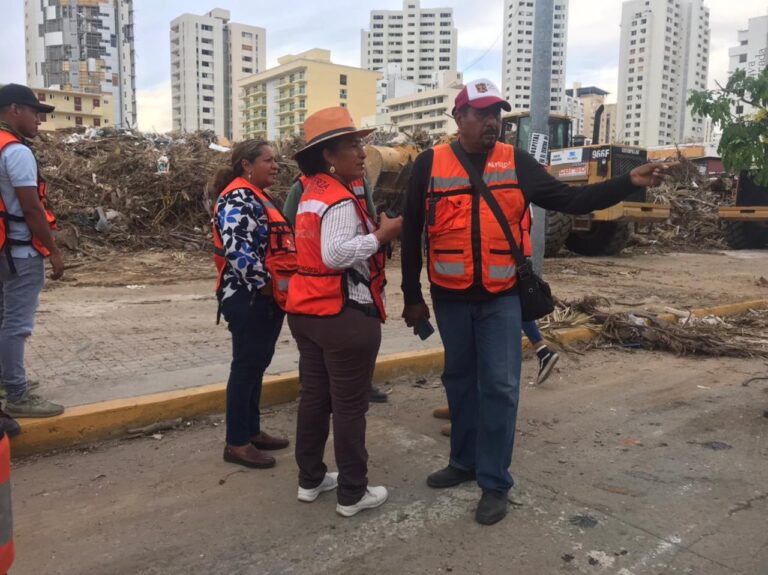 Supervisa Abelina López Rodríguez trabajos de limpieza en la ciudad