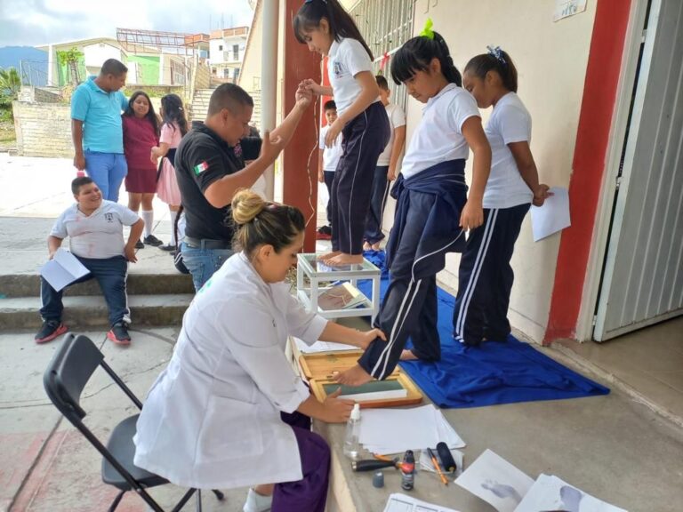 Detectan “pie plano” en escuelas de Taxco; “crítica la tasa de casos”: Mario Figueroa