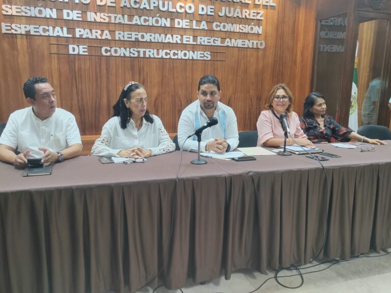 Instala Gobierno de Abelina López Rodríguez Comisión Especial para reformar el reglamento de construcciones