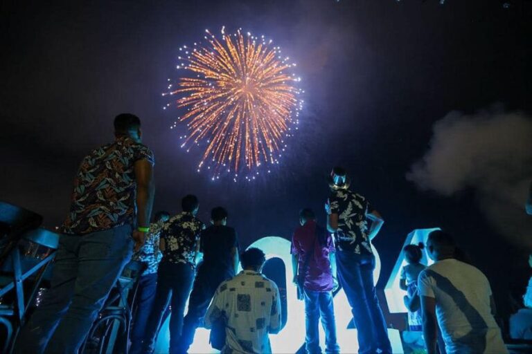 Renace Acapulco y Guerrero Hogar del Sol con espectacular Gala de Pirotecnia de Año Nuevo 2024