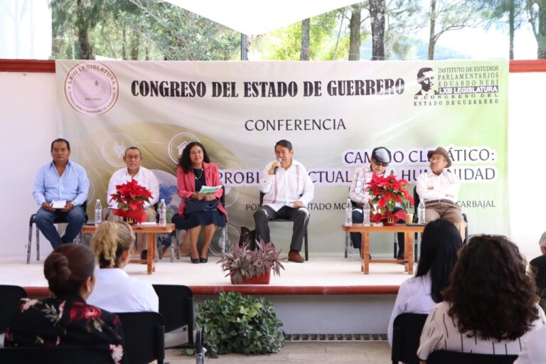 REALIZA EL CONGRESO CONFERENCIA MAGISTRAL SOBRE CAMBIO CLIMÁTICO