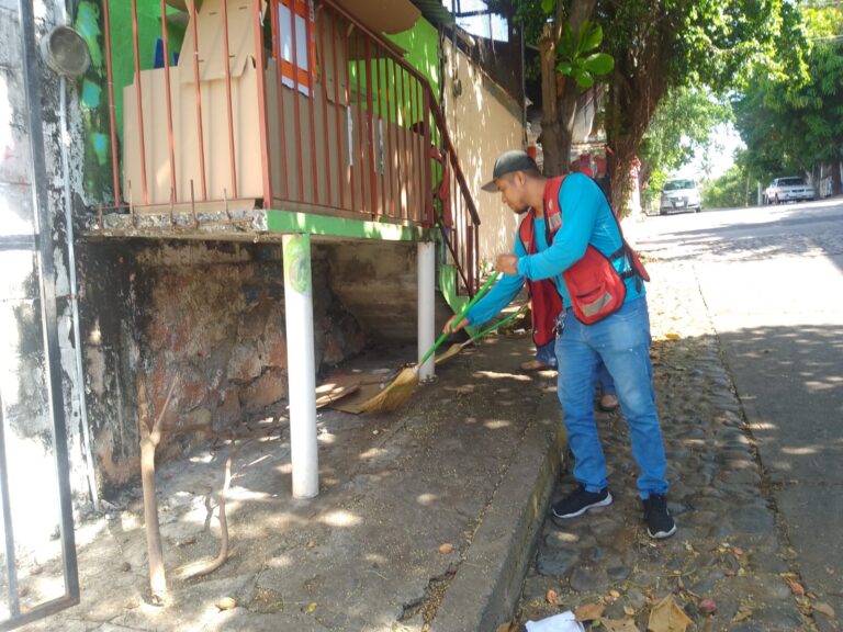 Revisa Gobierno de Abelina López Rodríguez cableado en mercados