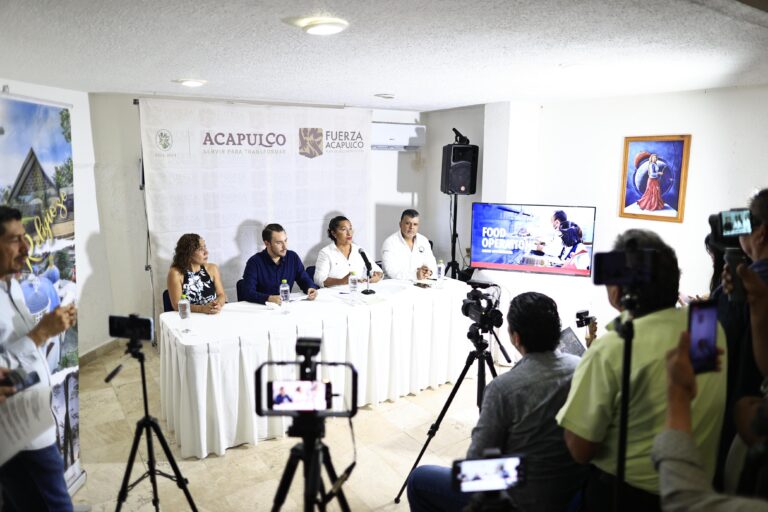 Signa Gobierno de Acapulco convenio de colaboración con Carnival Corporation