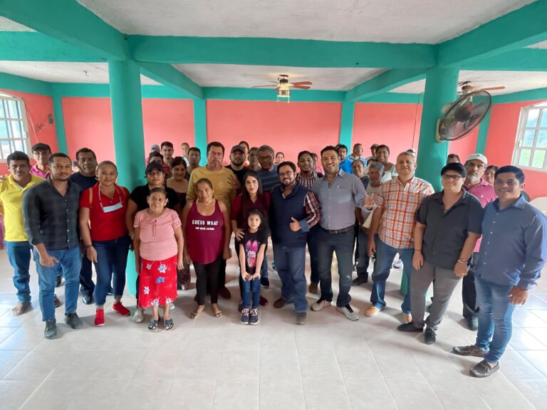 Se reúne Yoloczin Domínguez con autoridades de comunidades de la zona norte de Acapulco