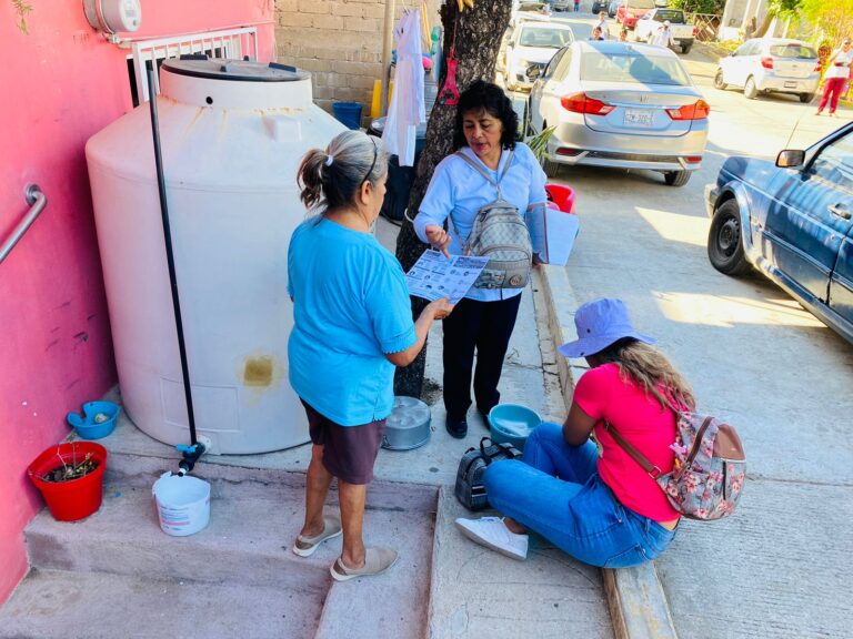 Implementa Gobierno de Acapulco jornada de fumigación y abatización en la colonia Francisco Villa