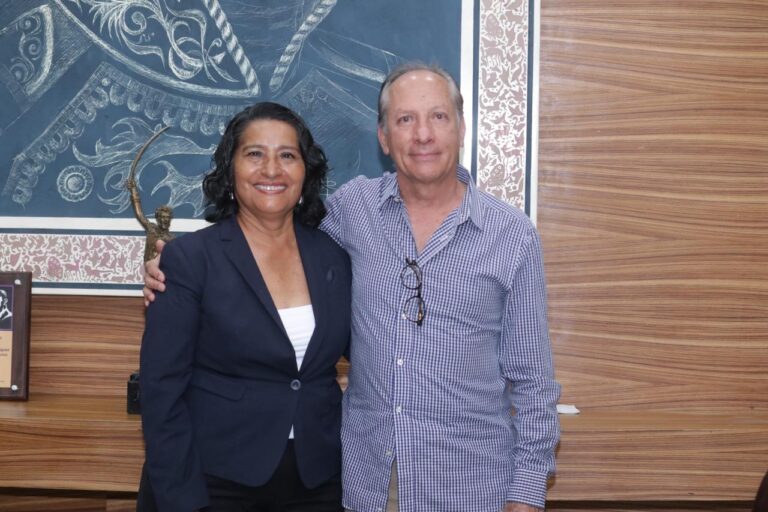 Recibe Gobierno de Acapulco a representante del Abierto Mexicano de Tenis