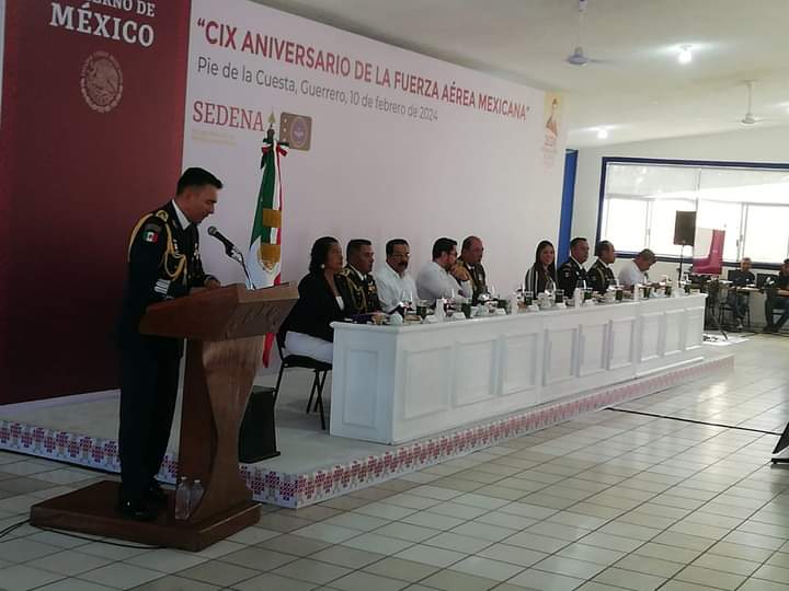 Conmemoran autoridades civiles y militares el 109 aniversario de la Fuerza Aérea Mexicana