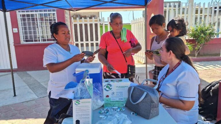 Realiza Gobierno de Acapulco Jornada de Vacunación en Cumbres de Llano Largo