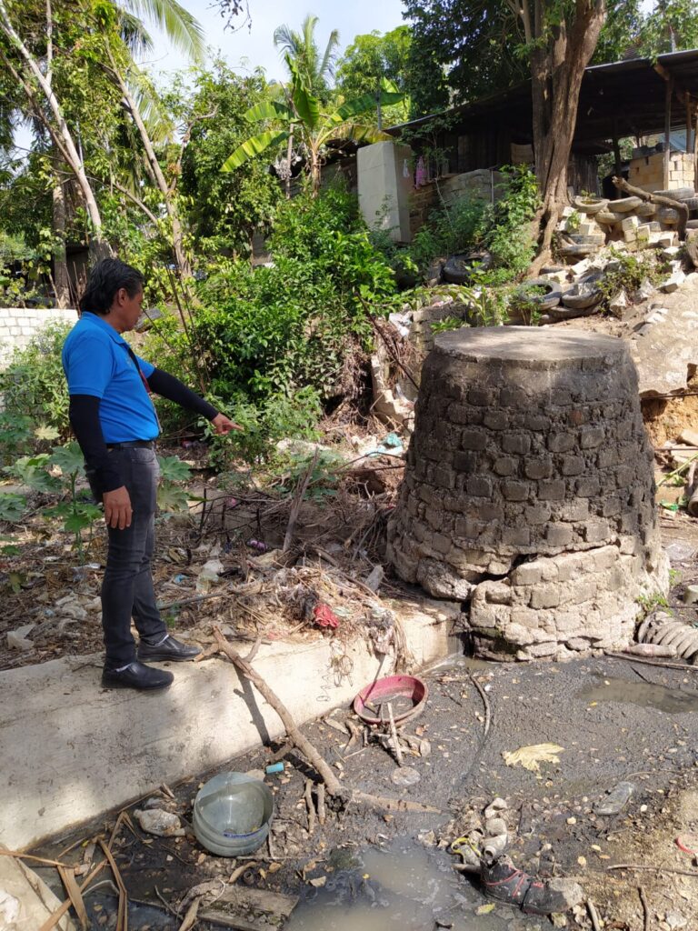 Continúan autoridades del Gobierno de Acapulco recorriendo cauces pluviales