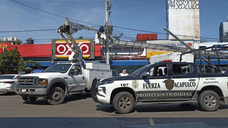 Inicia Gobierno de Acapulco trabajos de rehabilitación de semáforos en boulevard de Las Naciones