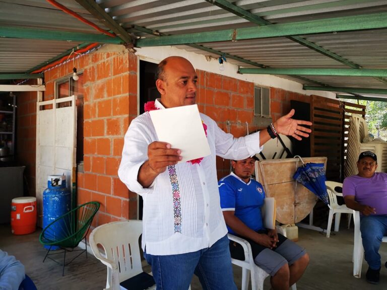 Vamos a gestionar proyectos productivos que impulsen el empoderamiento de las mujeres: Rafael Navarrete Quezada