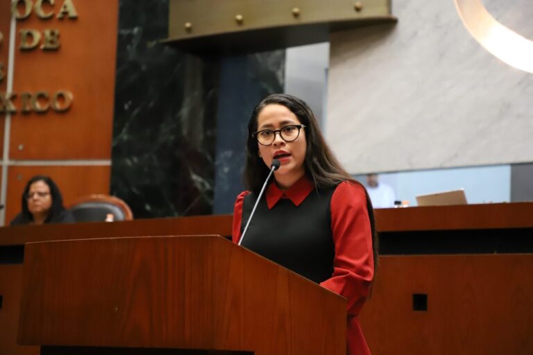 SE SUMA EL CONGRESO A LA EXIGENCIA DE JUSTICIA Y CASTIGO POR EL CRIMEN DE ESTUDIANTE DE AYOTZINAPA