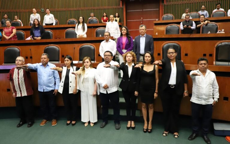 PROTESTAN NUEVOS DIPUTADOS Y DIPUTADAS LOCALES