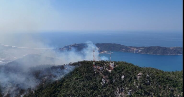 Trabaja Gobierno Municipal en sofocación de incendios registrados en Acapulco