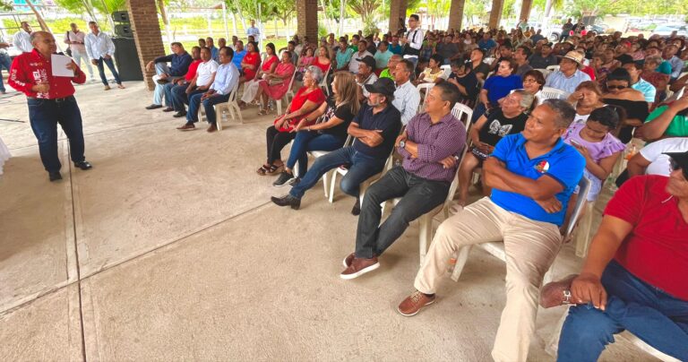 Compromete Añorve bajar de 65 a 60 años la edad para ingreso a pensión de adultos mayores, y el regreso del seguro popular